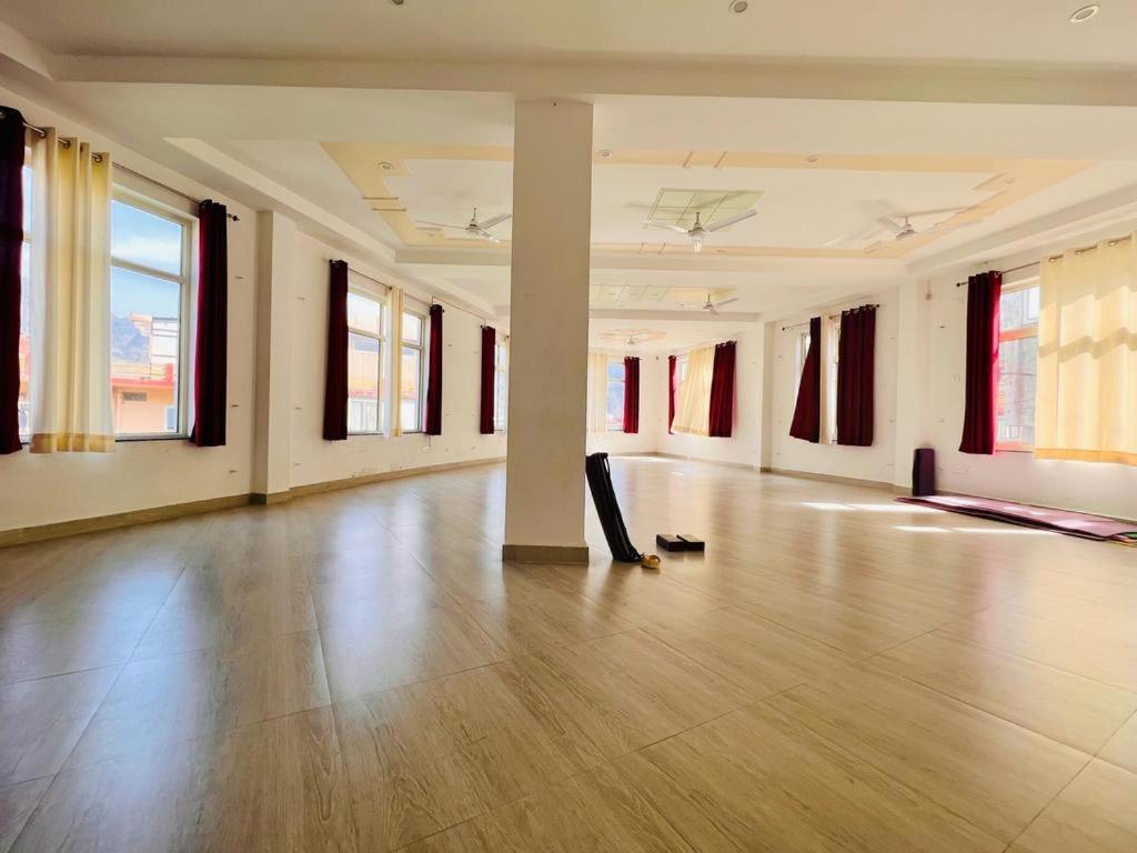 Hotel Paradise Palm Rishikesh Exterior photo